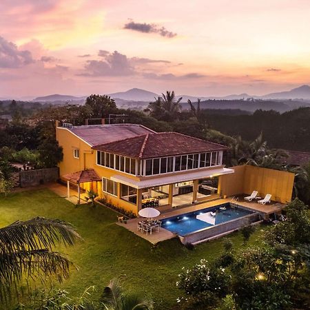 Stayvista At Countryside Meadows With Pool, Ac Pune Exterior photo